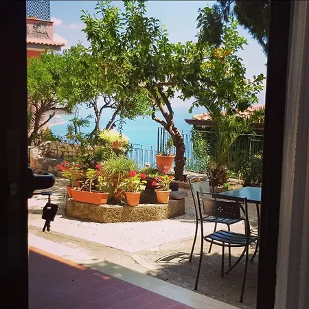 Apartment Corallo Garden Studio Taormina